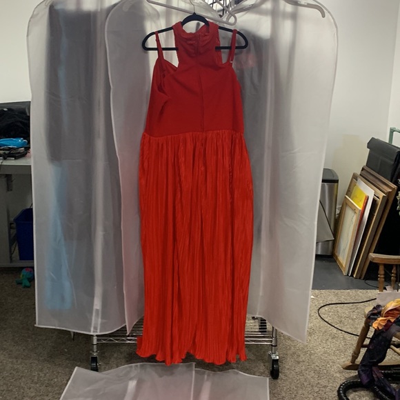 Disney Cruella Devil cosplay red dress - Picture 4 of 4